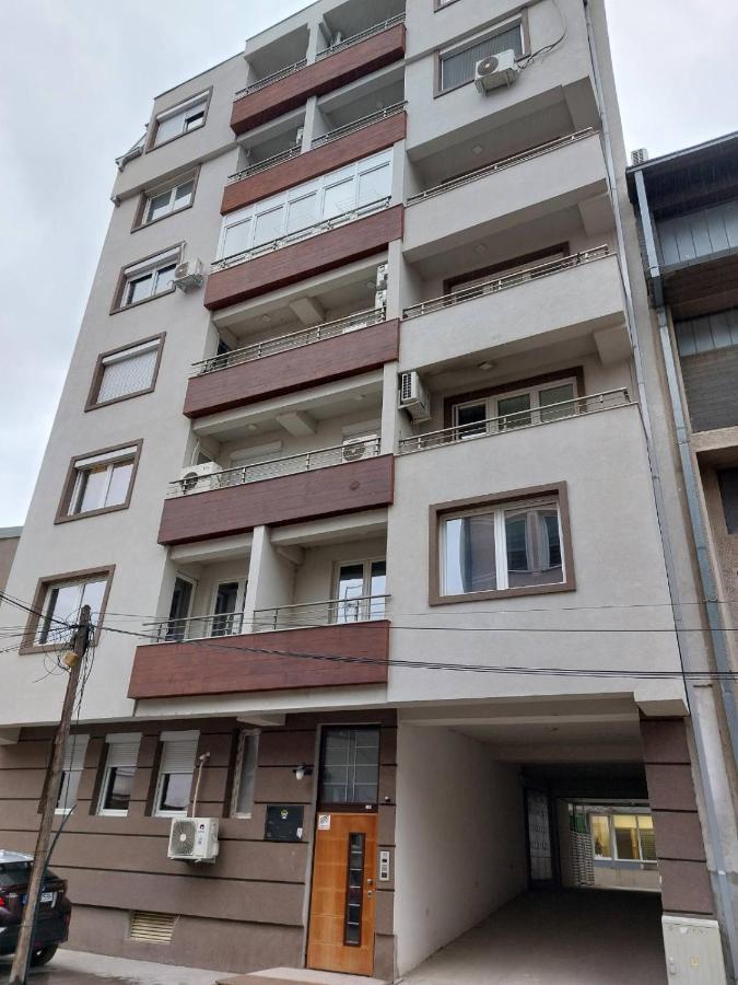 Cozy Apartment In The City Center Skopje Exterior photo